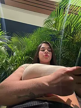 BellaLeclair online show from March 10, 11:43 pm