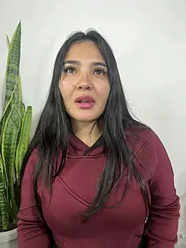 meli  brown online show from May 25, 2:50 am