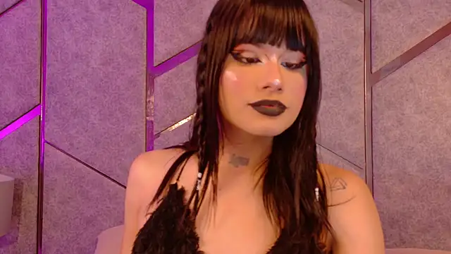 Snapshot of NATASHAA_WINZ chatting on June 21, 4:04 am NATASHAA WINZ online show from June 21, 4:04 am