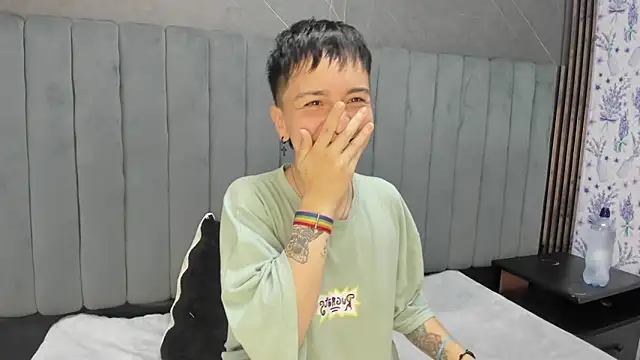  Hannah Hot online show from December 14, 1:33 am