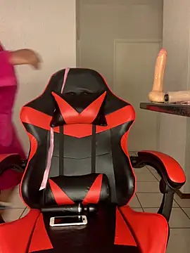 Snapshot of jayjayja19 chatting on November 24, 5:45 pm jayjayja19 online show from November 24, 5:45 pm