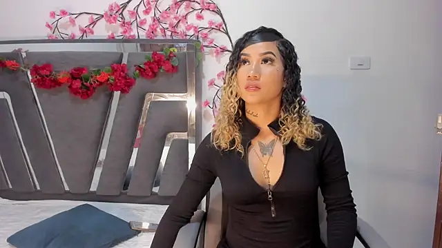 ManelykGonzalez online show from September 20, 7:48 pm