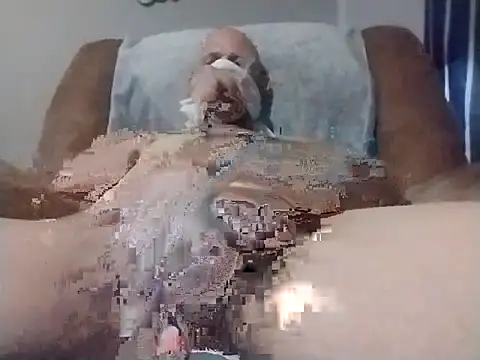 Snapshot of hugenicecock7979 chatting on October 4, 4:49 pm hugenicecock7979 online show from October 4, 4:49 pm