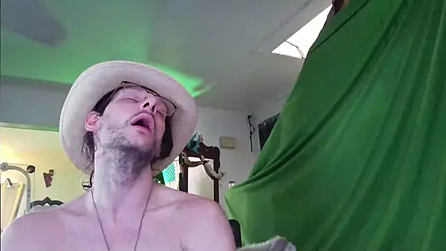 MasterDaddyCool online show from October 19, 12:50 pm