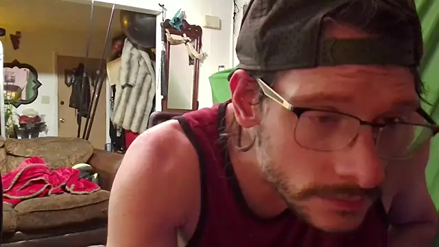 MasterDaddyCool online show from November 3, 9:10 am