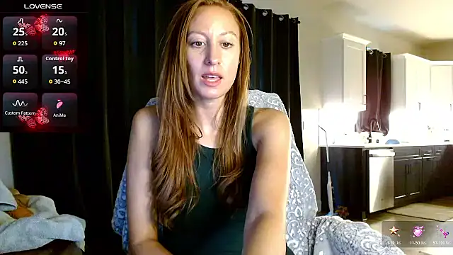 Snapshot of AnneNay chatting on July 9, 3:32 am AnneNay online show from July 9, 3:32 am