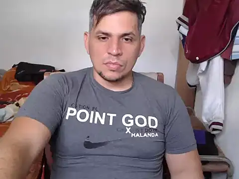 Pillinp01 online show from June 4, 8:37 pm