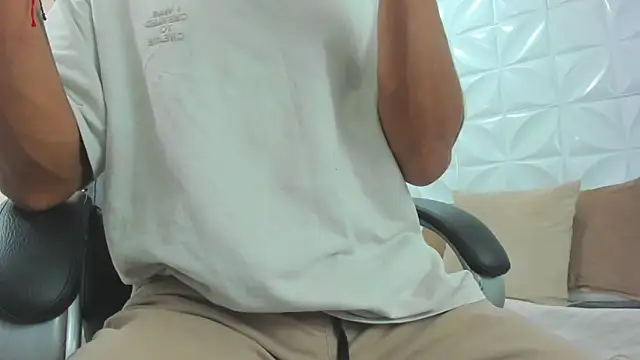 Ricky Owens1 online show from November 27, 9:28 pm