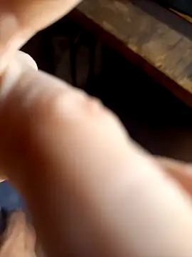 Snapshot of Endriuu09 chatting on October 27, 11:09 pm Endriuu09 online show from October 27, 11:09 pm