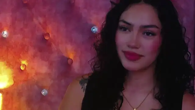Snapshot of MaddisonBelucci chatting on September 12, 8:31 pm MaddisonBelucci online show from September 12, 8:31 pm