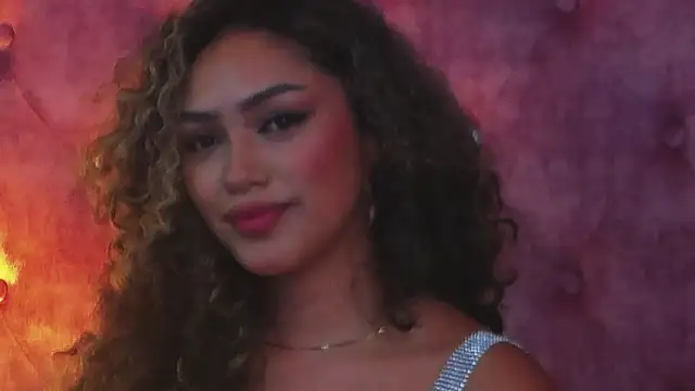 MaddisonBelucci online show from October 29, 8:43 pm