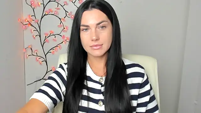 Snapshot of Lune_Moon chatting on July 29, 6:00 am Lune Moon online show from July 29, 6:00 am