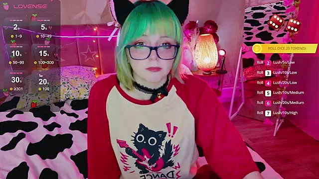 CoralineYoung online show from April 25, 2:14 pm