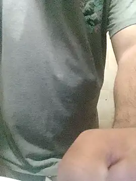 Snapshot of CurableMow chatting on September 13, 9:36 pm CurableMow online show from September 13, 9:36 pm