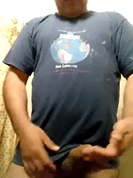 Snapshot of CurableMow chatting on October 27, 3:16 pm CurableMow online show from October 27, 3:16 pm