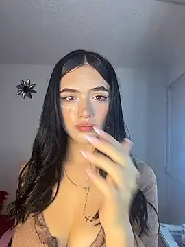 mandy222  online show from March 12, 5:35 am