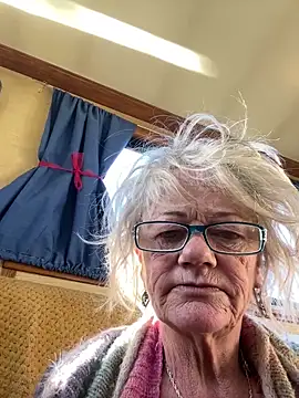 ladyboatlady online show from April 30, 6:31 am