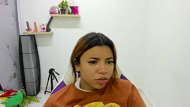 scarlett enjoy1 online show from November 2, 1:35 pm