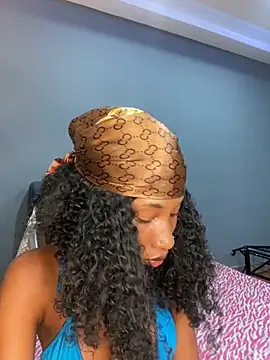 Snapshot of Monakeys chatting on October 7, 1:14 am Monakeys online show from October 7, 1:14 am