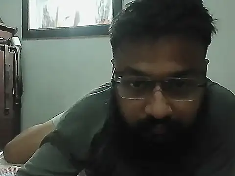 Snapshot of Dollseye chatting on November 28, 4:20 pm Dollseye online show from November 28, 4:20 pm