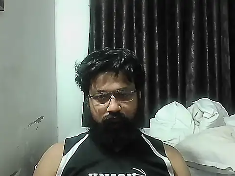 Dollseye online show from April 6, 5:25 pm