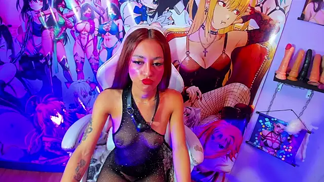 Kylie Moan online show from November 26, 10:55 pm