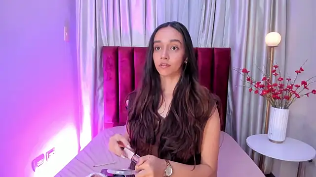 Snapshot of IremLee_ chatting on October 18, 12:13 am IremLee online show from October 18, 12:13 am