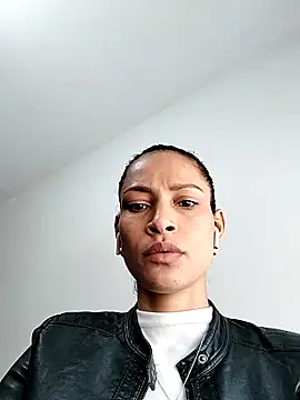 Snapshot of SofiaDelicia chatting on September 18, 6:21 pm SofiaDelicia online show from September 18, 6:21 pm