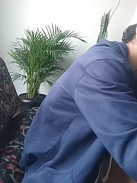 Snapshot of Tattoboy19cm chatting on October 24, 2:57 pm Tattoboy19cm online show from October 24, 2:57 pm