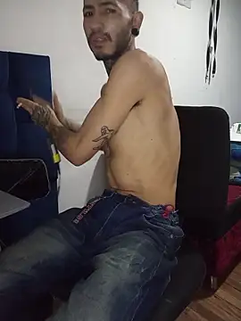 Tattoboy19cm online show from July 13, 11:18 pm