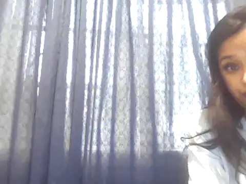 Snapshot of cute_indianxo chatting on September 24, 7:23 am cute indianxo online show from September 24, 7:23 am