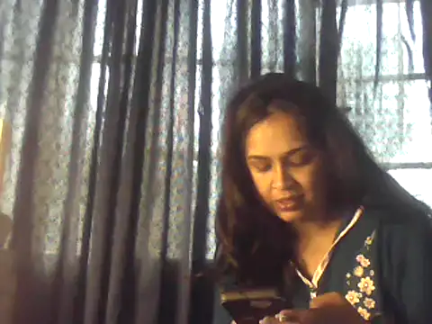 Snapshot of cute_indianxo chatting on October 20, 7:20 am cute indianxo online show from October 20, 7:20 am