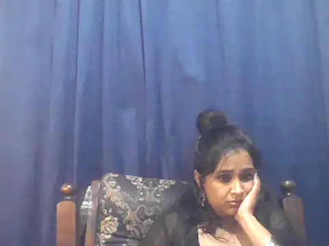 Snapshot of cute_indianxo chatting on October 30, 9:04 pm cute indianxo online show from October 30, 9:04 pm