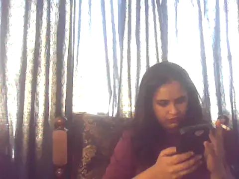 Snapshot of cute_indianxo chatting on November 11, 8:47 am cute indianxo online show from November 11, 8:47 am