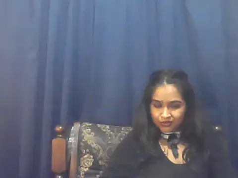 Snapshot of cute_indianxo chatting on November 16, 10:48 pm cute indianxo online show from November 16, 10:48 pm