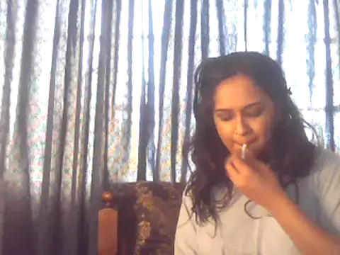 Snapshot of cute_indianxo chatting on November 24, 8:25 am cute indianxo online show from November 24, 8:25 am