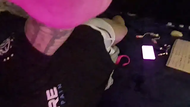 Snapshot of AntMeich6969 chatting on January 11, 8:47 pm AntMeich6969 online show from January 11, 8:47 pm