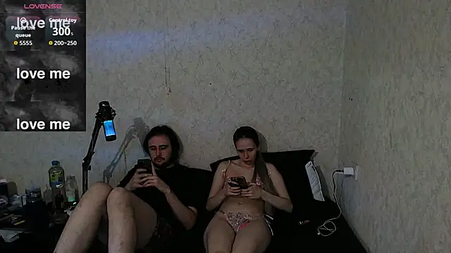 Snapshot of cjhouse96 chatting on September 14, 12:15 pm cjhouse96 online show from September 14, 12:15 pm