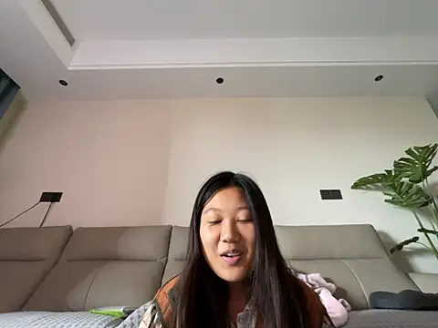 xena0501 online show from October 14, 7:09 am