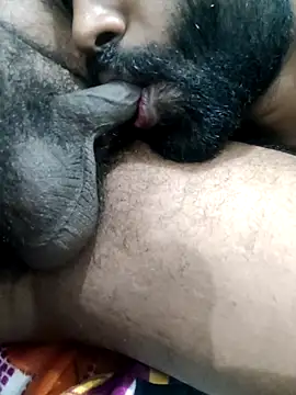 Snapshot of purush_moh chatting on March 3, 4:46 pm purush moh online show from March 3, 4:46 pm