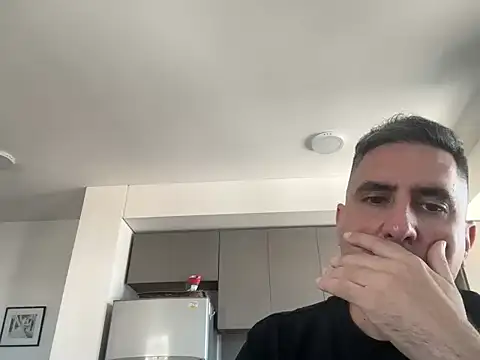 couplelatam2025 online show from October 20, 6:08 pm