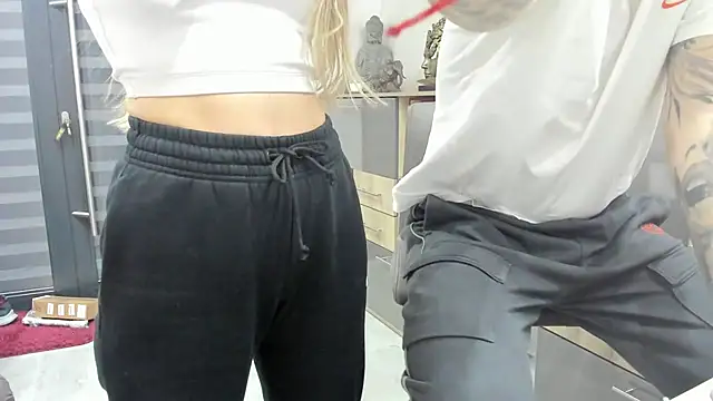 Snapshot of cash_rules77 chatting on February 17, 12:12 pm cash rules77 online show from February 17, 12:12 pm