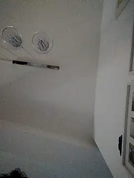 Snapshot of ARTANIS20 chatting on October 5, 5:06 am ARTANIS20 online show from October 5, 5:06 am