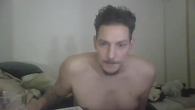 Snapshot of ARTANIS20 chatting on December 20, 1:12 am ARTANIS20 online show from December 20, 1:12 am