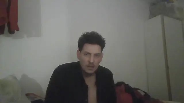 Snapshot of ARTANIS20 chatting on January 14, 11:42 pm ARTANIS20 online show from January 14, 11:42 pm