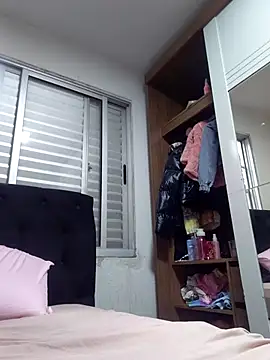 dyjaA online show from April 10, 8:35 pm