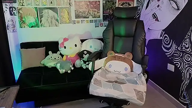 Snapshot of Yuhwan_ chatting on November 9, 7:23 pm Yuhwan online show from November 9, 7:23 pm