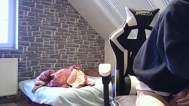 vers92 seb online show from November 24, 9:09 am