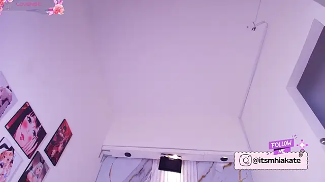 Snapshot of Mhiaa_Sweet chatting on July 11, 12:19 pm Mhiaa Sweet online show from July 11, 12:19 pm