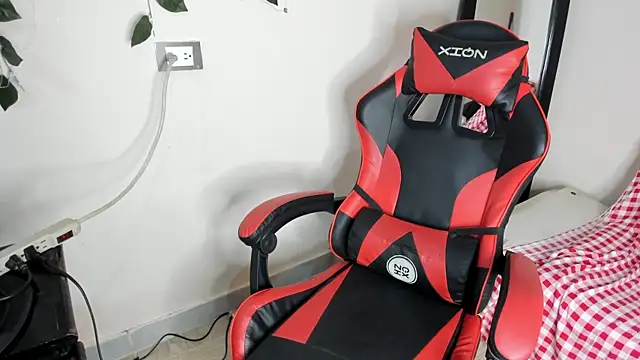 axel rousse2 online show from November 18, 11:15 pm